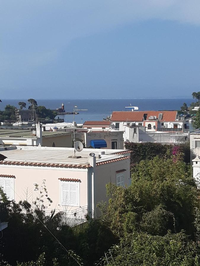 Villa Angela Ísquia Exterior foto