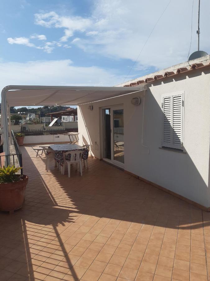 Villa Angela Ísquia Exterior foto